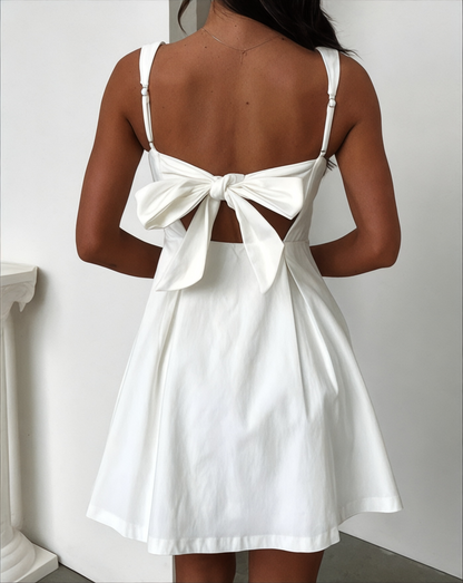 Robe d’été élégante à col carré avec nœud et taille haute
