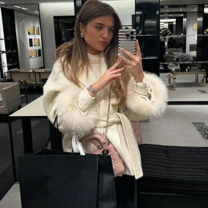 Élégant manteau en laine avec col en fourrure