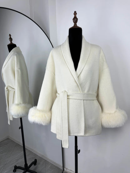Élégant manteau en laine avec col en fourrure
