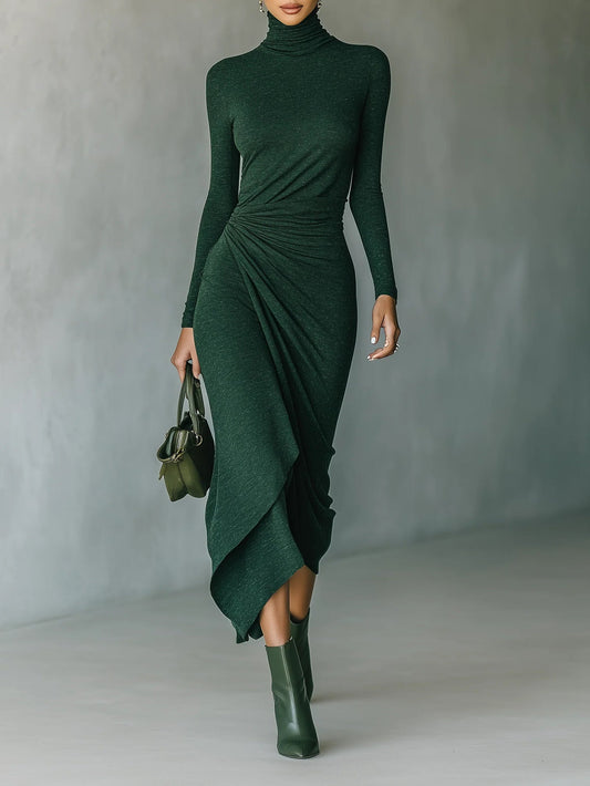 Marcella™ - Robe midi enveloppante asymétrique avec plis et col montant vert foncé